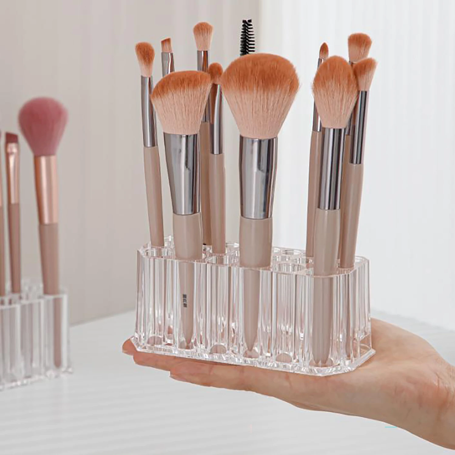 透明アクリル化粧ブラシ収納ラックオーガナイザー、26穴ネイルアートブラシアイライナーマニキュア収納ボックスディスプレイラック