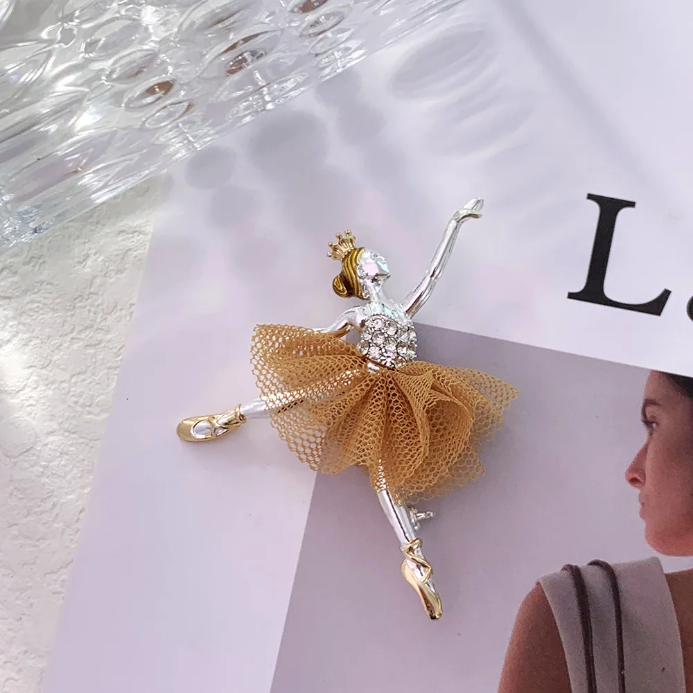 RONGXUANMEI Elegant Ballet Dance Girl Brooches For Women Fashion Slap-up Rhinestone Corsage Fixed Clothing Accessories Lapel Pin