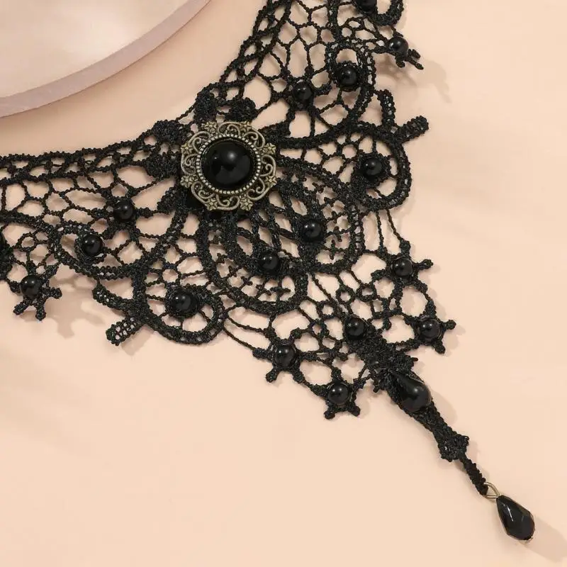 31BF Kanten choker kettingen Gothic Steampunk Kanten chokers met kristallen halsketting Kraag Vampieren Choker Vintage dikke