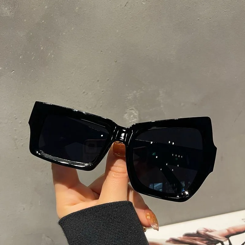 Funny Fashion Irregular Square Sunglasses Man Fashion Brand Designer Personality Sun Glasses Male White Black Mirror Eyewear