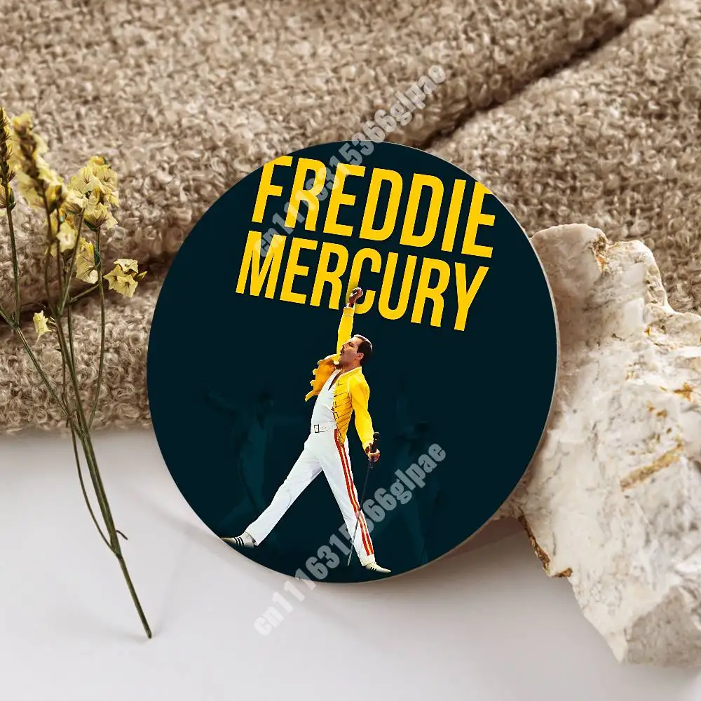 Q-Queen F-Freddie Mercury Stage Show Wooden Cup Mat Americano Beer Milk Water Coaster for Baking Studio