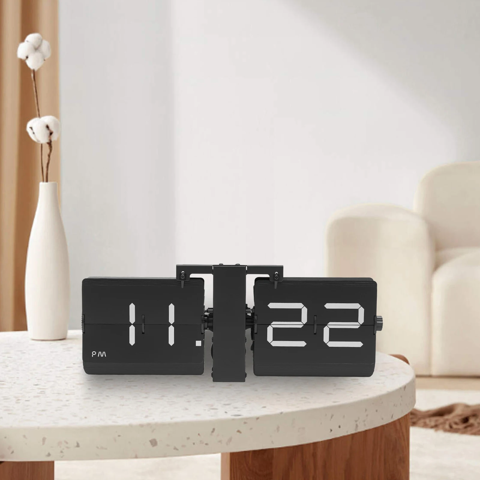 

Retro Flipping Out Wall and Tabletop Flip Clock Single-sided, Battery Operated Digital Display for Living Rooms Decoration