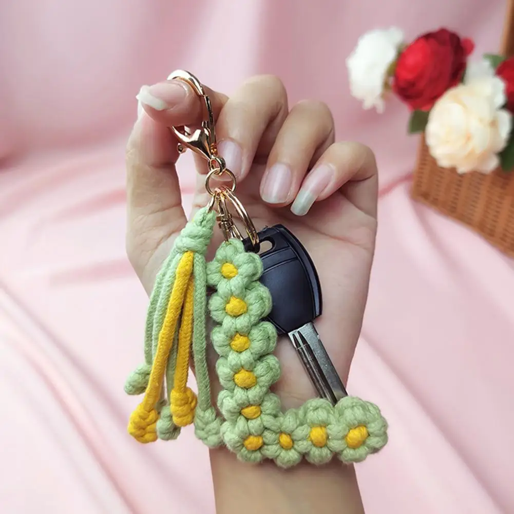 Keychain Handmade Macrame Keychain Wristlet for Women Girls Braided Letter Charm Hand-woven Pendant Birthday