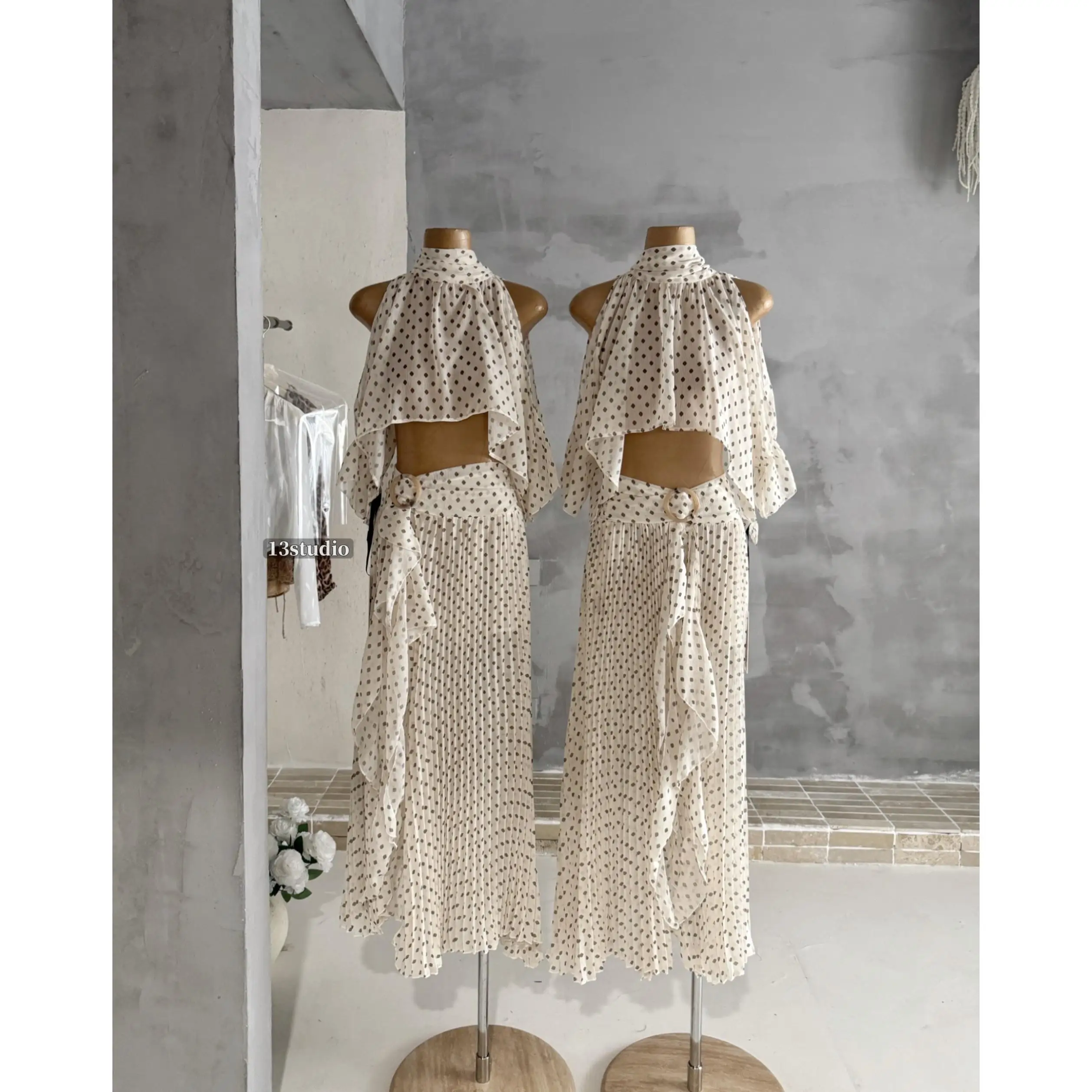 

13Studio2026 Romantic Tune Shoulder Bared Polka Dot Slimming High Waist Skirt Set Women's Fashion Spring Summer Outfit
