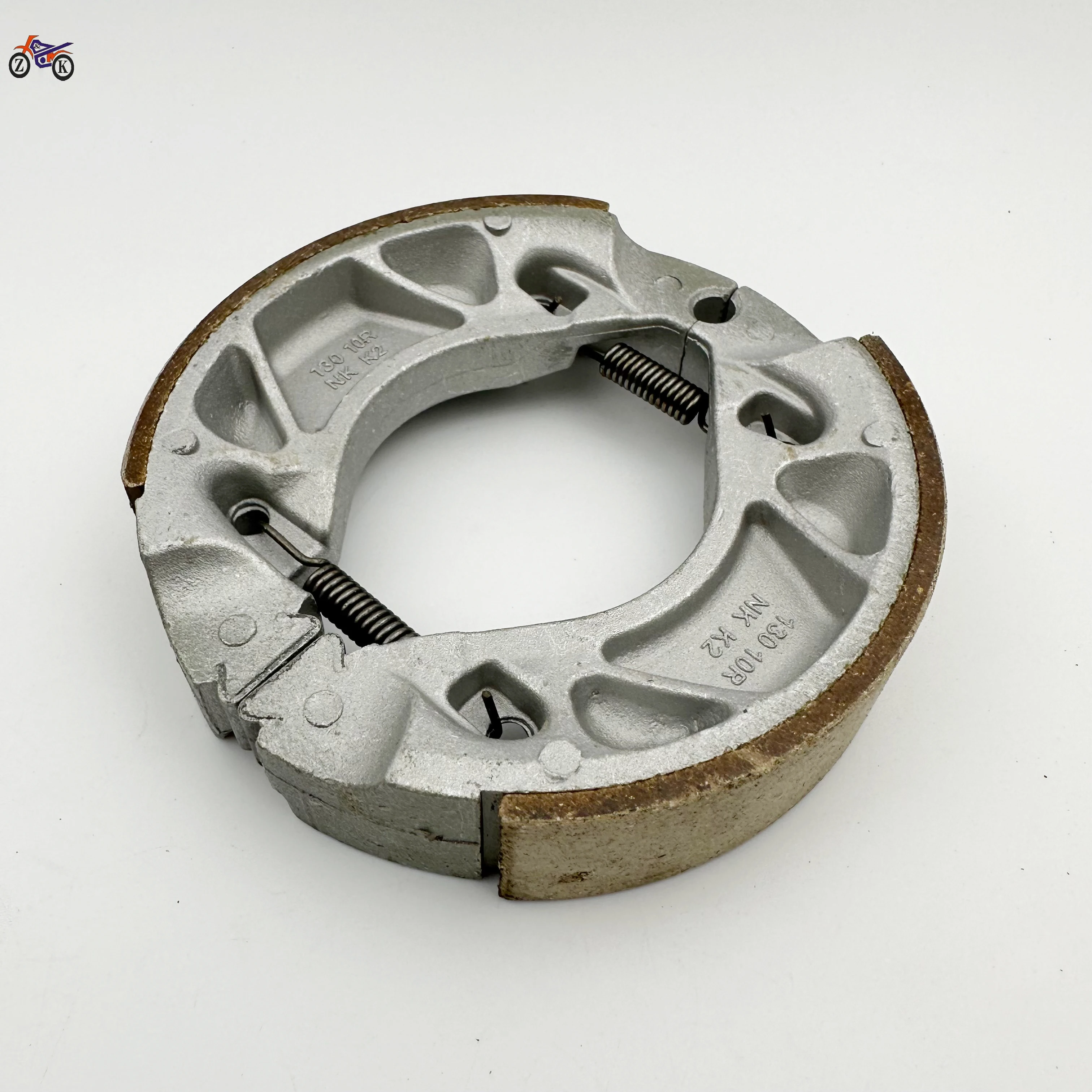 دراجة نارية الجبهة الصحن الهيدروليكي الفرامل الفرجار القرص الخلفي الفرامل حذاء لياماها XTZ125 YBR125 البناء JYM125 CA250 GN125/150