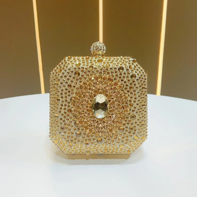 

Миниатюрная женская сумка-клатч с кристаллами, модная и оригинальная вечерняя сумка, жесткий корпус, ажурный дизайн, сумка через плечо для вечеринок