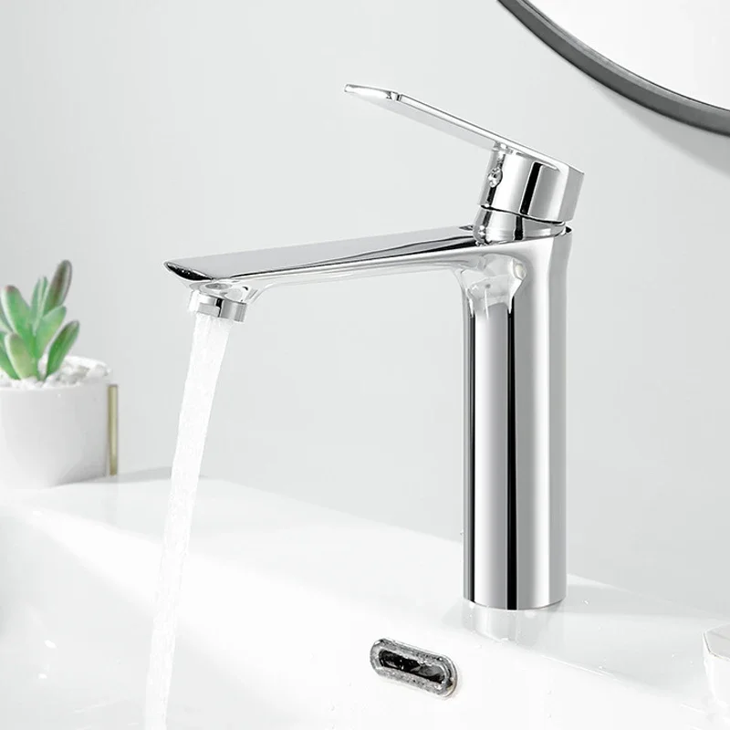 Bathroom Basin Faucet Hot and Cold Water Mixer Sink Tap Single Handle Deck Mounted Tap Black Silver Chrome Bras Bath Faucets