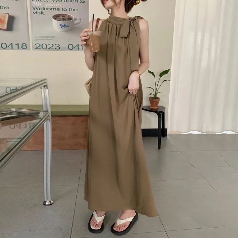 Long Dresses Women Solid Pleated Sleeveless Lace-up Neck-mounted Loose Dress