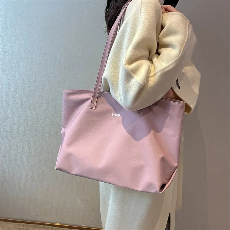 Borsa tote da donna di grande capacità Borsa monospalla impermeabile estiva Pendolarismo al lavoro Shopping Borsa a mano casual grande portatile