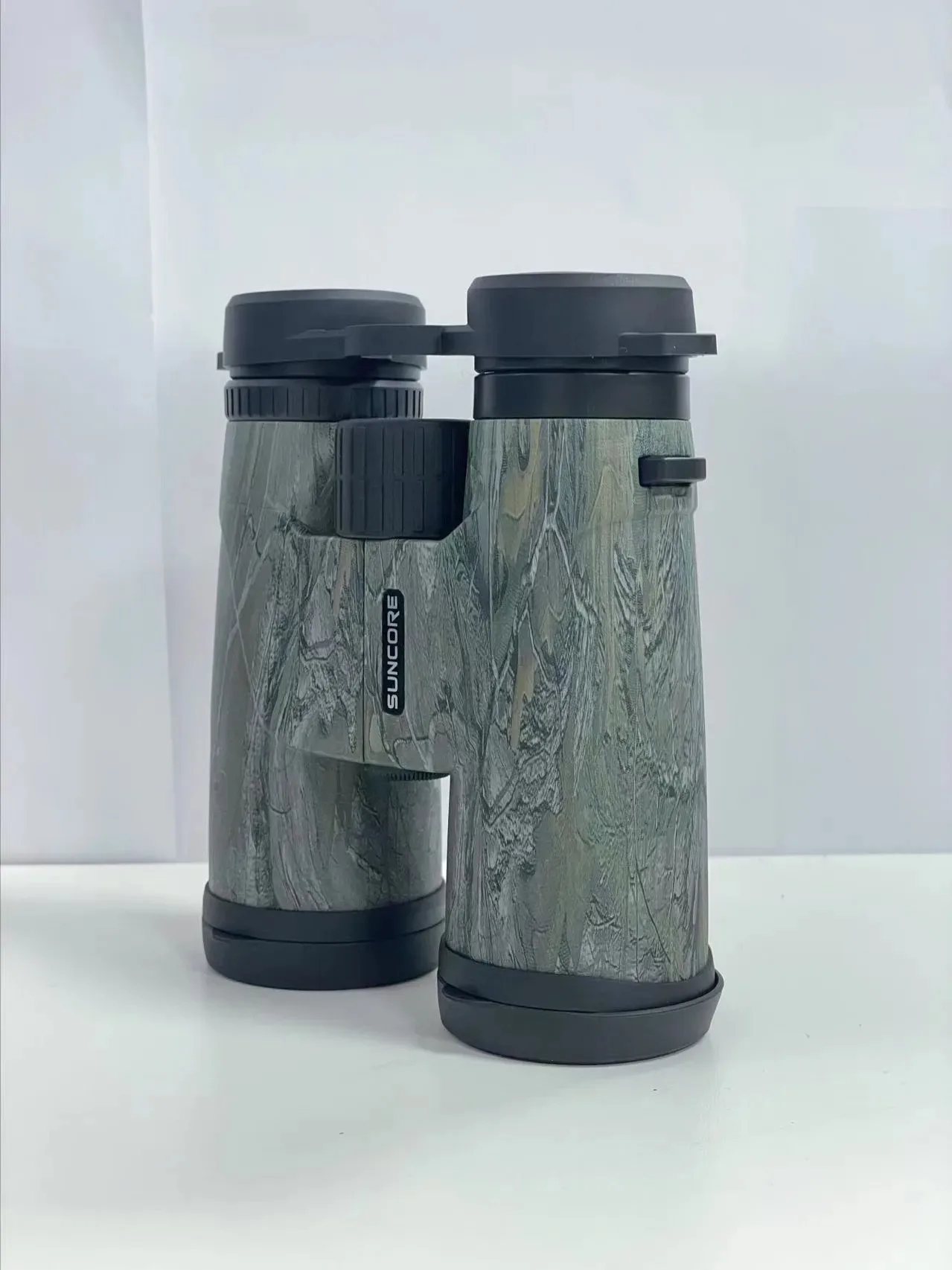 

Бинокль SUNCORE 10x42 для спорта и активного отдыха – зеленое FMC-покрытие, призма BAK4, компактный дизайн для охоты, наблюдения за птицами и активного отдыха