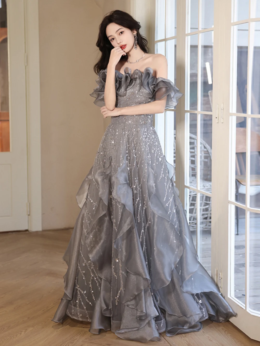 Light Luxury Silver Grey Evening Dress Women Shinning Sequins Puff Ruffles Off Shoulder Backless Prom Gown Patchwork Vestido