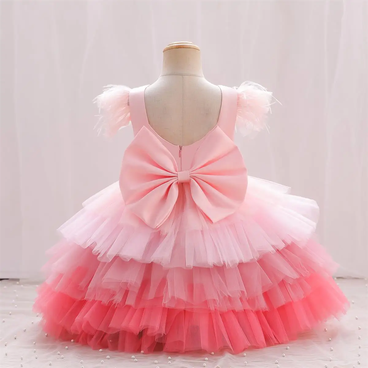 

2023 New Girls Colorful Gauze Princess Dress Kids Birthday Show Puffy Performance Feather Flutter Pastel Dress Children's Cloth