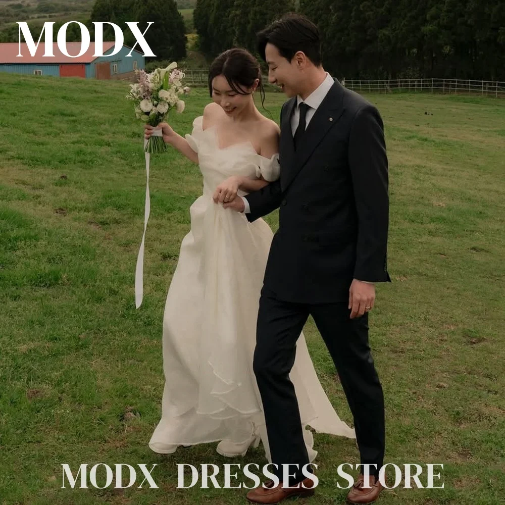 

MODX Elegant Off Shoulder A-line Wedding Dresses Sweetheart 웨딩드레스 Pleat Korea Photoshoot Floor-Length Customised Bride Gown 2025