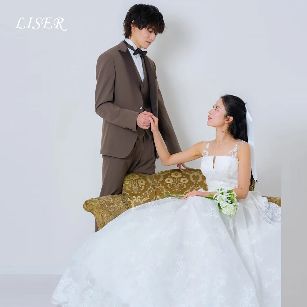 Liser A-Linien-Hochzeitskleider im schlichten koreanischen Stil mit Spaghettiträgern, Spitze und Seide, individuell anpassbar für Fotoshootings, elegante lange Brautkleider 웨딩드레스