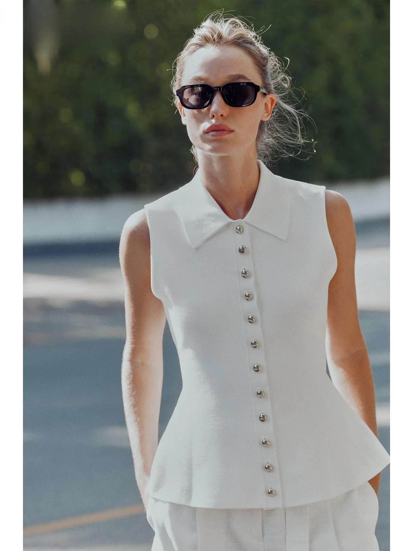 

Summer 2025 Knitted Vest Style Top Collar Sleeveless Short Skirt Design No Button Pure Color Versatile Women's Fashion