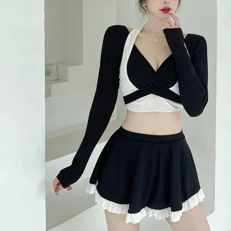 2024 Summer Sexy Women Two-Piece Swimwear Swimsuit Black Korean Style 2 Piece Swimwear Slim Student Hot Spring Bikini