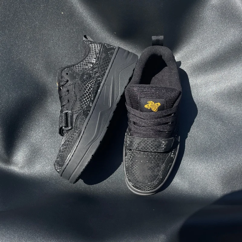 Non-Slip, Wear-Resistant, Black Low-Top, Dirt-Resistant Loafers for Men, New Thick-Soled Shoes, Large Size, Trendy, Solid Color, Versatile, Height-Increasing Sneakers