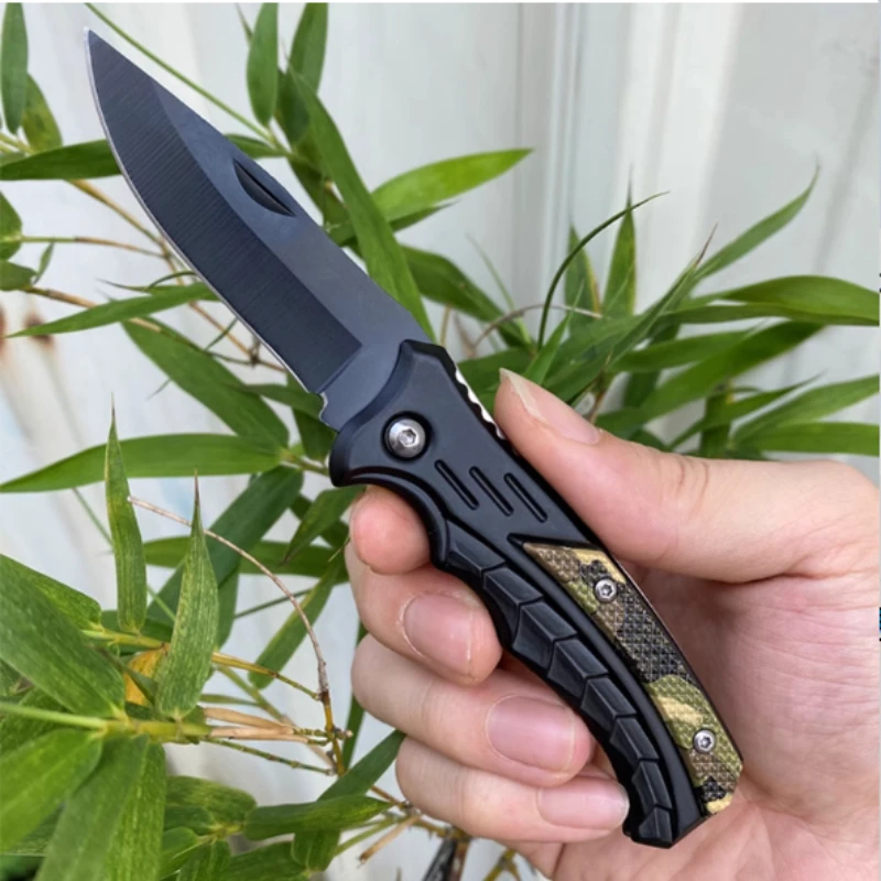 Stainless steel outdoor folding knife, mountaineering, self-defense, self-defense, portable high-hardness pocket knife