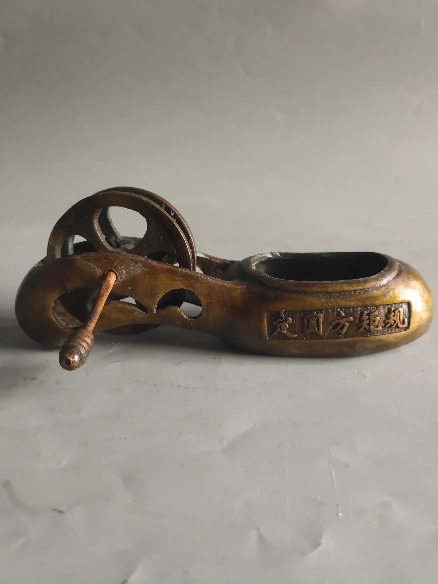 

A vintage pure copper ink stick figurine collected in China