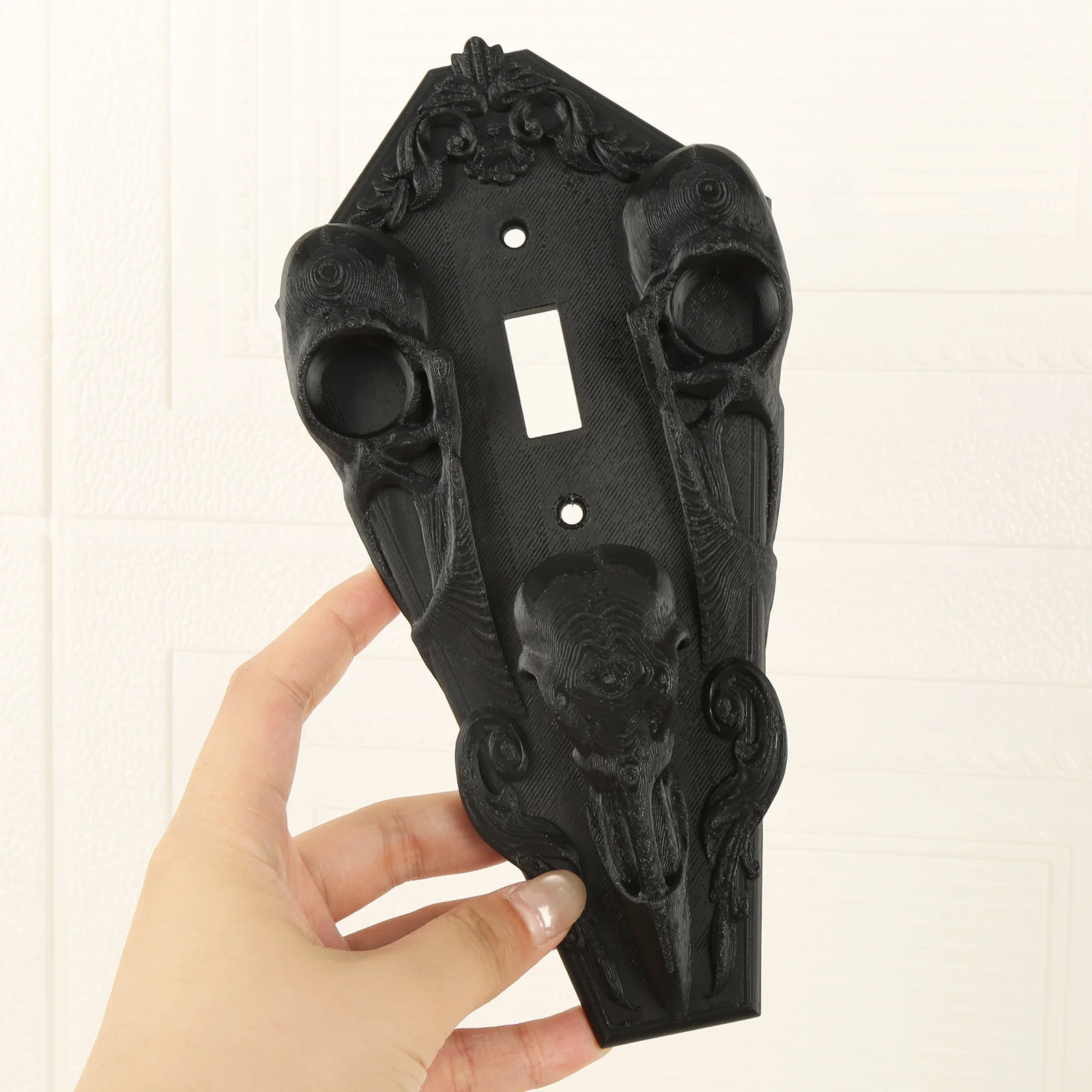 Cross-border Gothic Vintage Raven Skull Single Toggle Switch Plate Dark Embossed 3D Carving Wall Switch Decor Cover