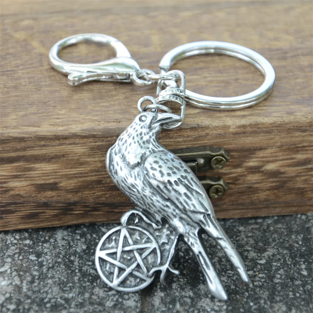 Wiccan Pentagram Raven Keychain Witch Pentacle Amulet Talisman Wicca Bird Key Holder Accessories