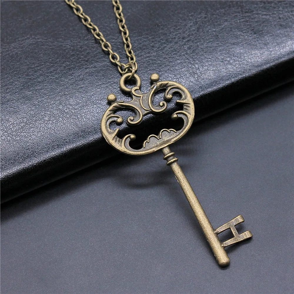 Fashion Vintage Antique Bronze Color 69mm Key Pendant Necklace For Women Men Long Chain Trendy Jewelry Accessories