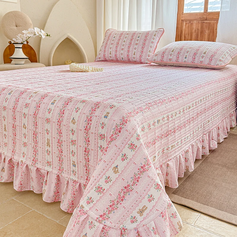 1pc Printed Bedspread with Lace Bed Cover Quilted Bedsheet Soft Bed Linen покрывало Room colcha de cama casal(No Pillowcase)