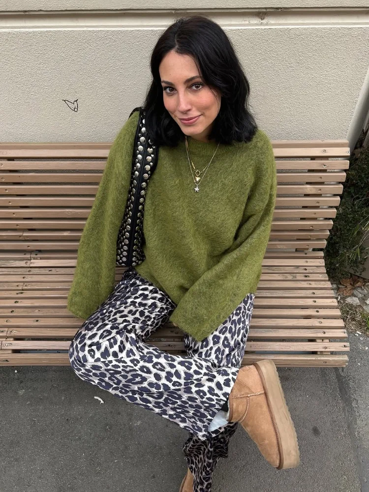 

Women Green Loose Knitted Pullover Fashion O-neck Long Sleeve Short Sweater 2025 Autumn Elegant Lady Daily Street Knitwear