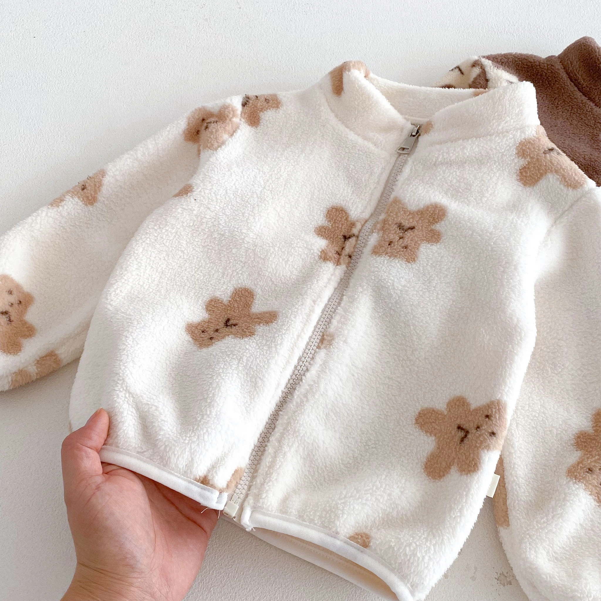 Niedliche Cartoon-Jacke für Herbst und Winter, Neuer Stil, Kinder-Oberbekleidung, Plüsch, Warm, Modisch, Einfach, Lässiger Mantel für Kinder, Baby-Mädchen-Jungen-Jacke, Oberteil – Detail 2
