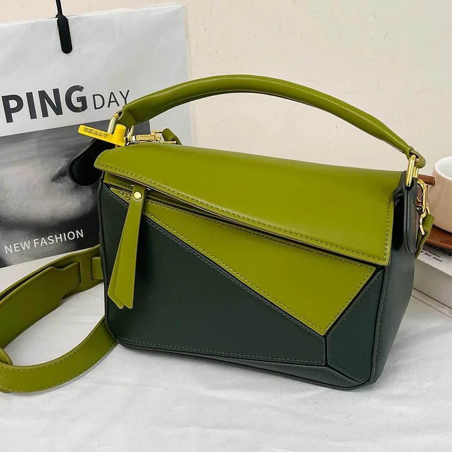 حقيبة مربعة بألوان متعددة 2025، محفظة كتف متعددة الاستخدامات للنساء، حقيبة كروس بسيطة، حقيبة عصرية ليلاً ونهارًا، محكم