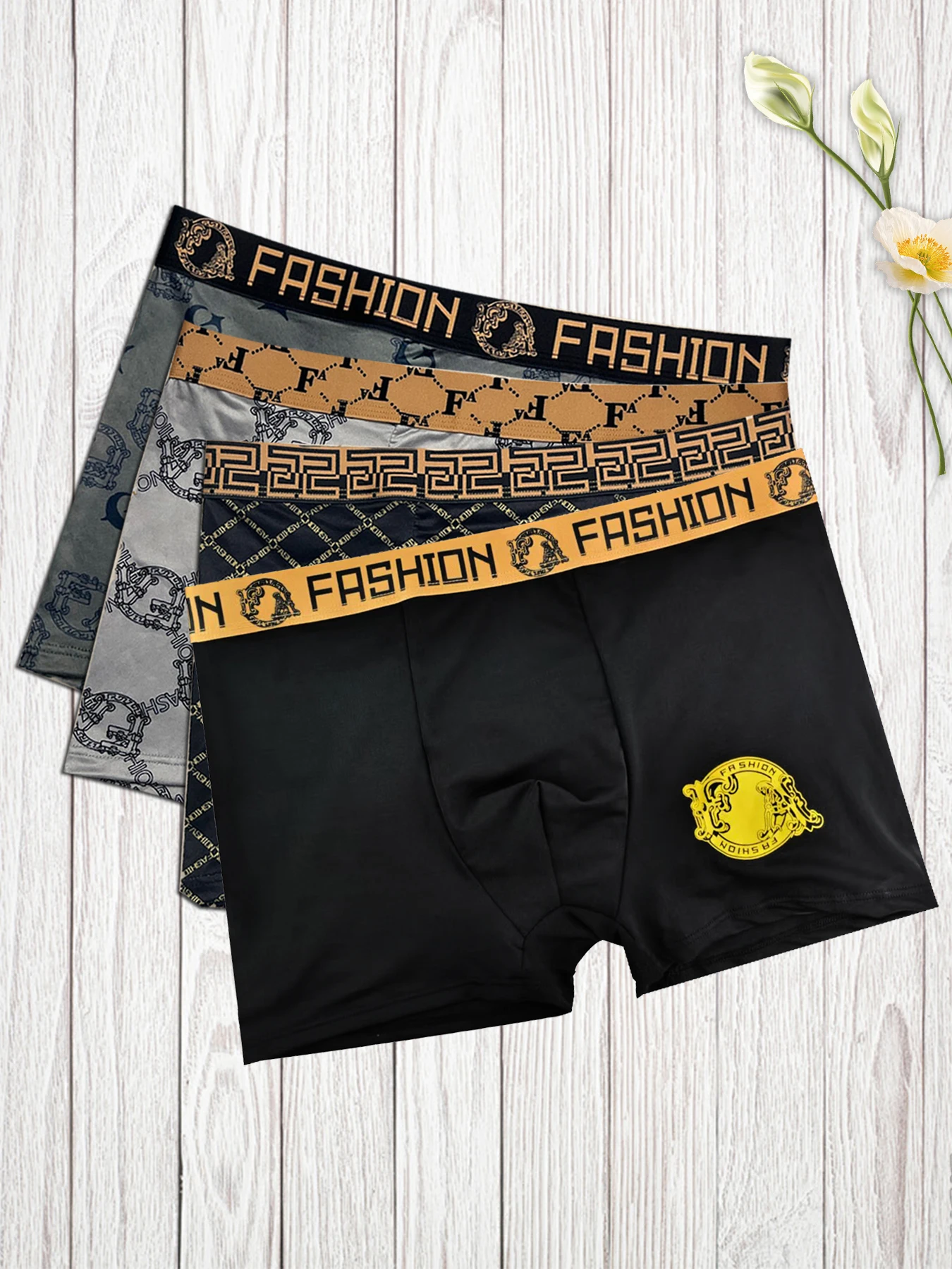 

4-Piece Set Of Men's Luxurious Black And Gold Knight Print Boxer Shorts Casual And Comfortable Men's Breathable Underwear