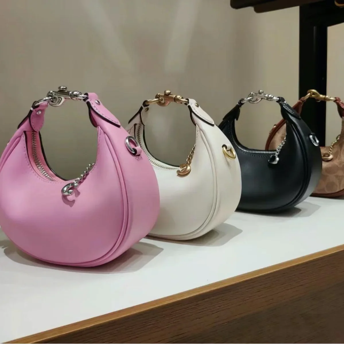 2024 New Mini Half-moon Handbag Women's Crossbody Bag Genuine Leather Shoulder Bag Small Trash Fashion Accessory