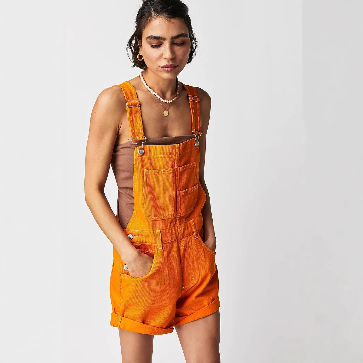 2026 Women's New Fashion Trend High Quality Casual Comfortable Commuting Loose Multi-pocket Suspender Denim Shorts for Women