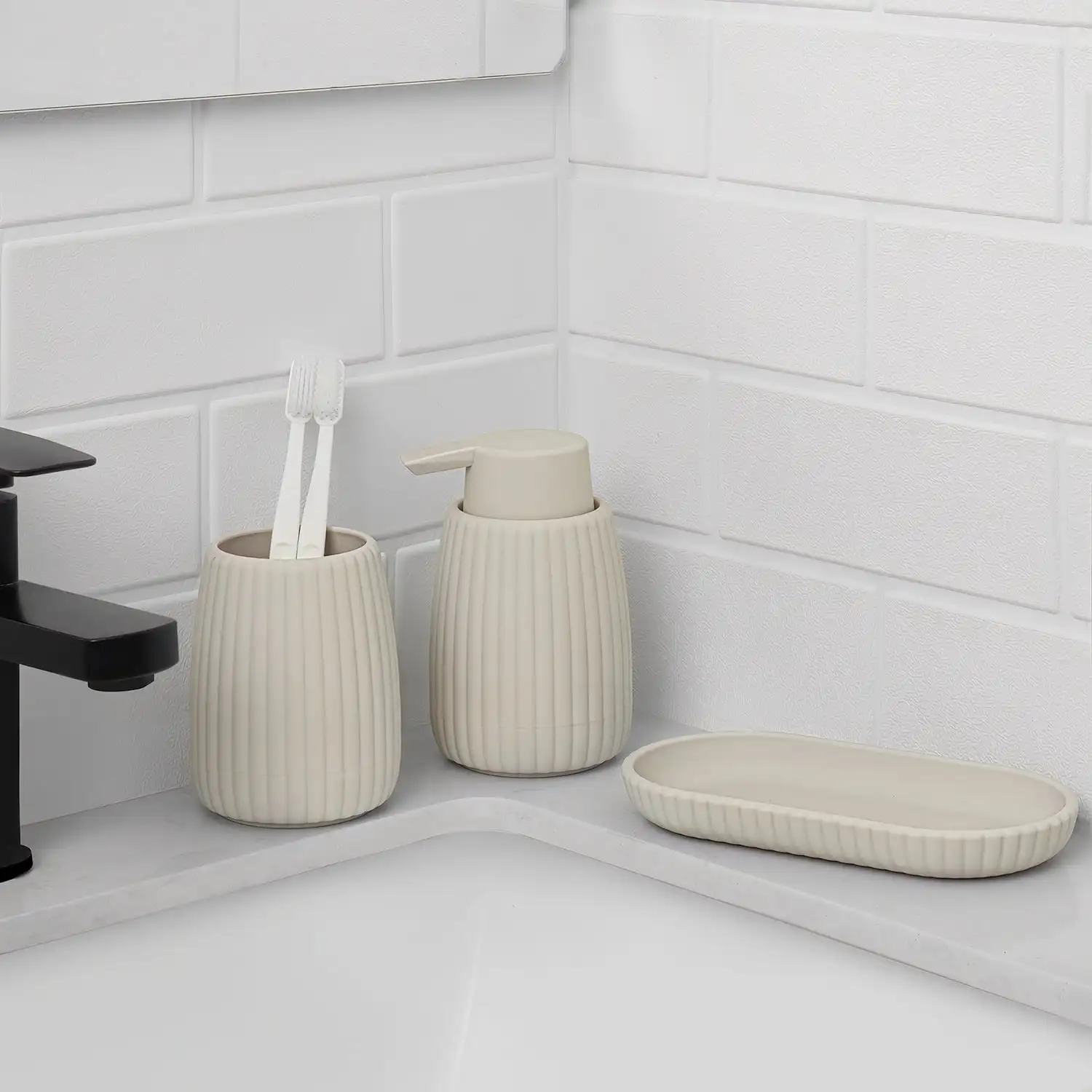 Rubberized Plastic Ribbed Accessory Tray, Beige