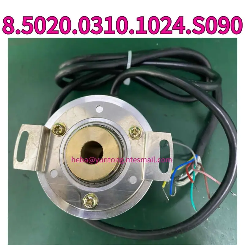 

New hollow encoder 8.5020.0310.1024.S090