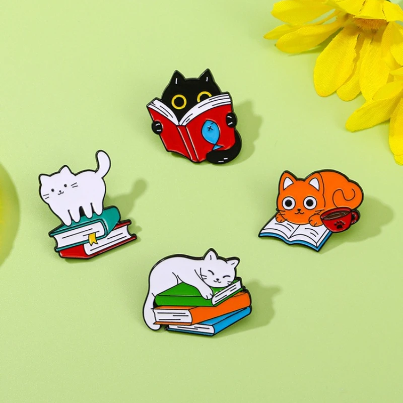 Casual Fashion Cute Cartoon Cat Book Design Oil Drip Alloy Brooch Pins Badges For DIY Clothing Bags Hat Scarf T-shirt Decoration