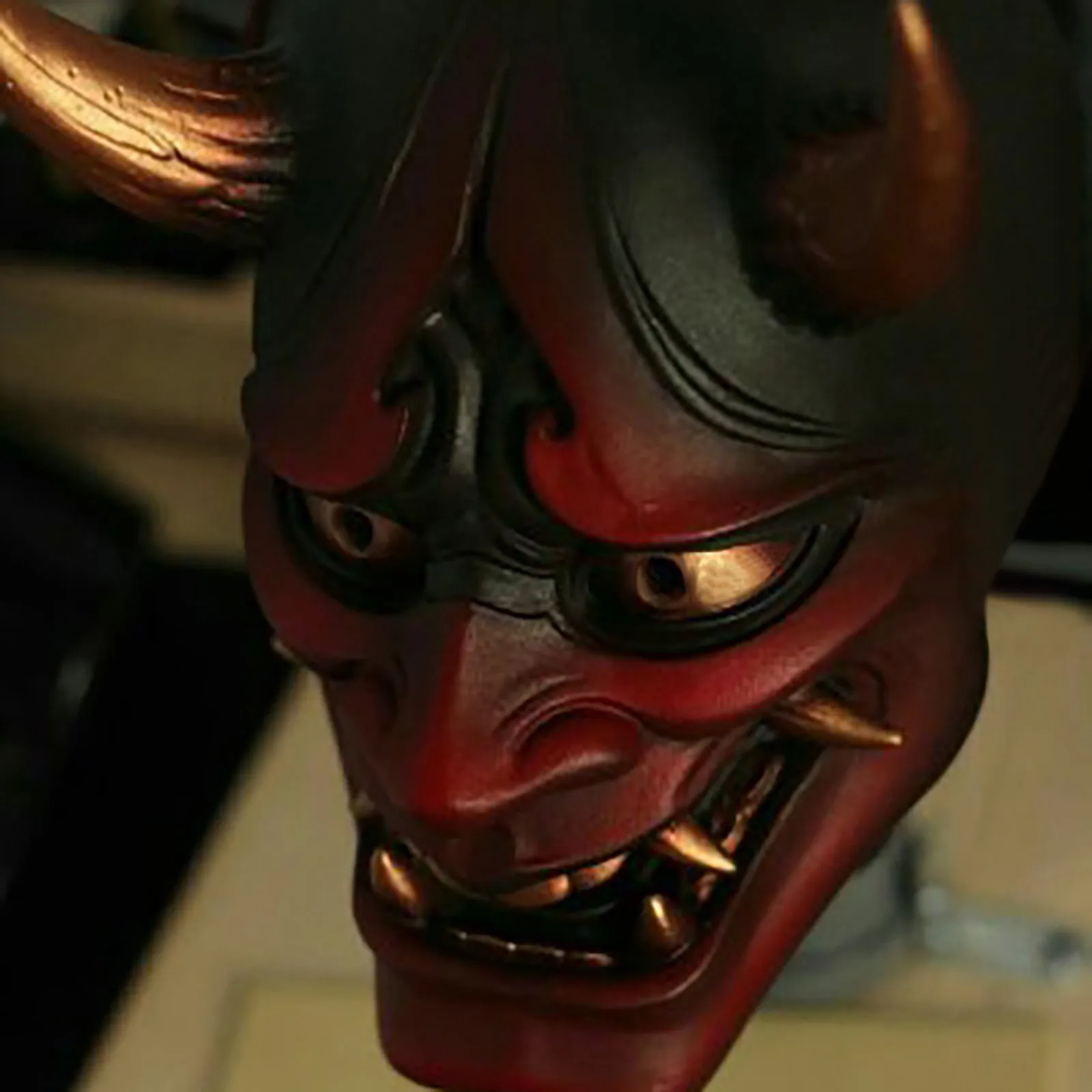 Japanische Hannya-Maske, Horror, gehörnte Dämonenmaske, Latexmaterial, Halloween, Rollenspiel-Requisiten, Maskerade-Performance-Requisiten
