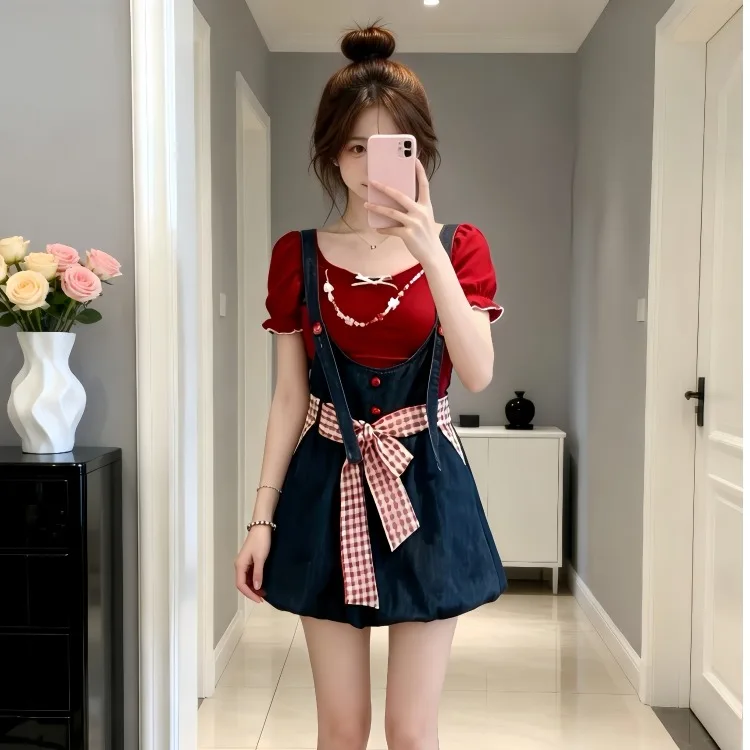 

Summer Chic Soft Girl Gentle Style Bubble Sleeve Top And Bib Overalls Two-Piece Set Breathable Polyester Casual Fashion