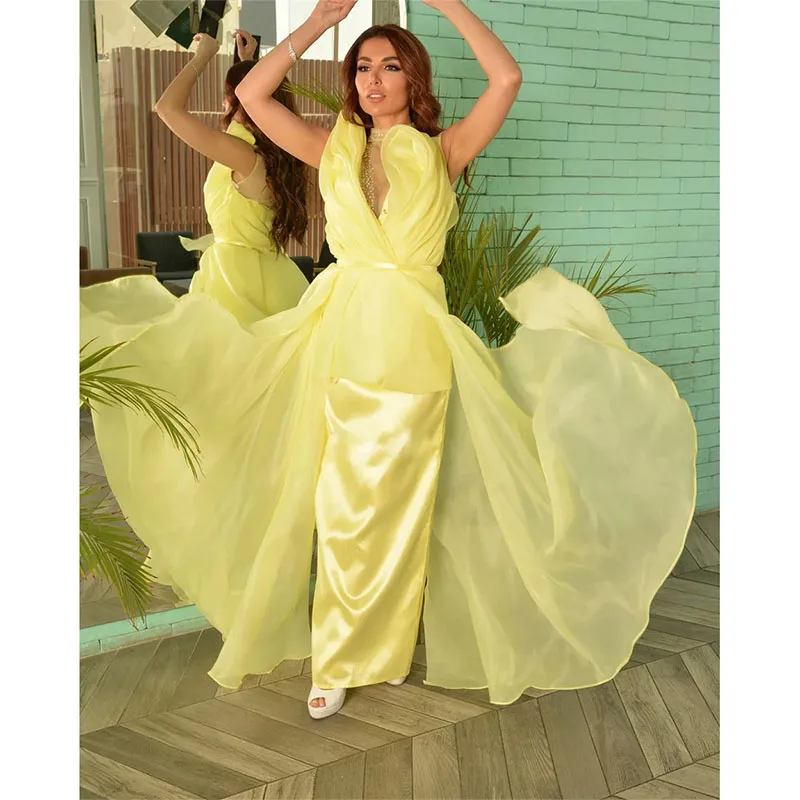 

Elegant Yellow Pleat Evening Dresses Beaded Neck Overskirt Ruched Prom Gown Floor Length Skirt Formal Wears