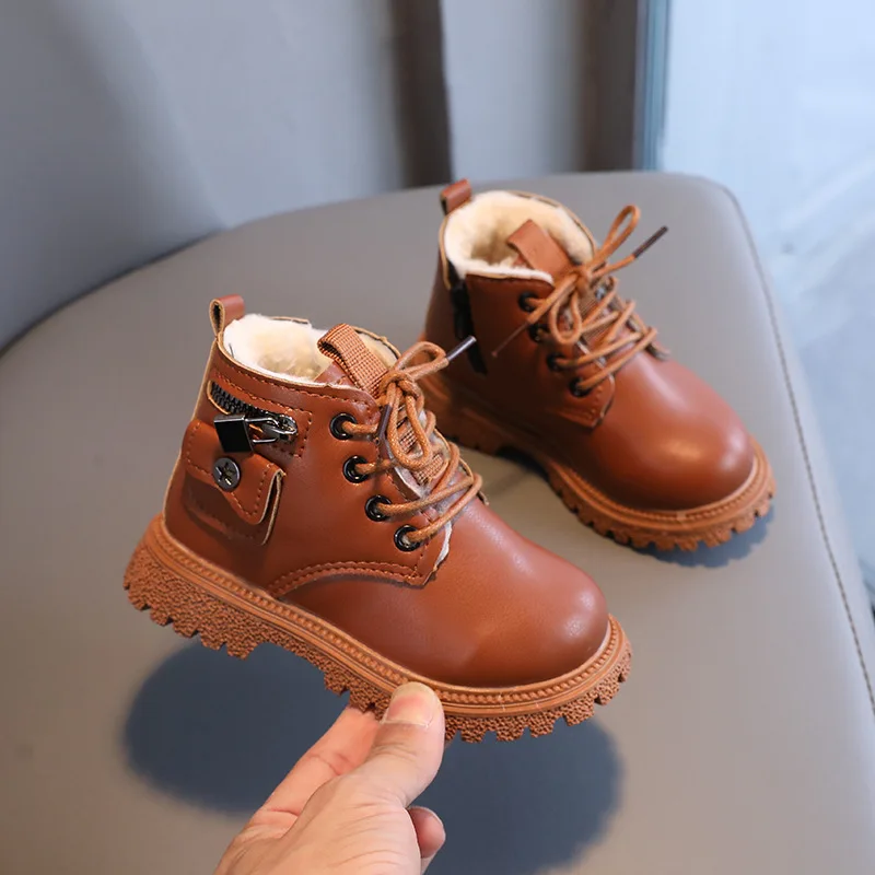 

Children Leather Boots Small Pocket Kids Short Boots Versatile 2025 Winter New Boys Girls Ankle Boots Versatile British Style