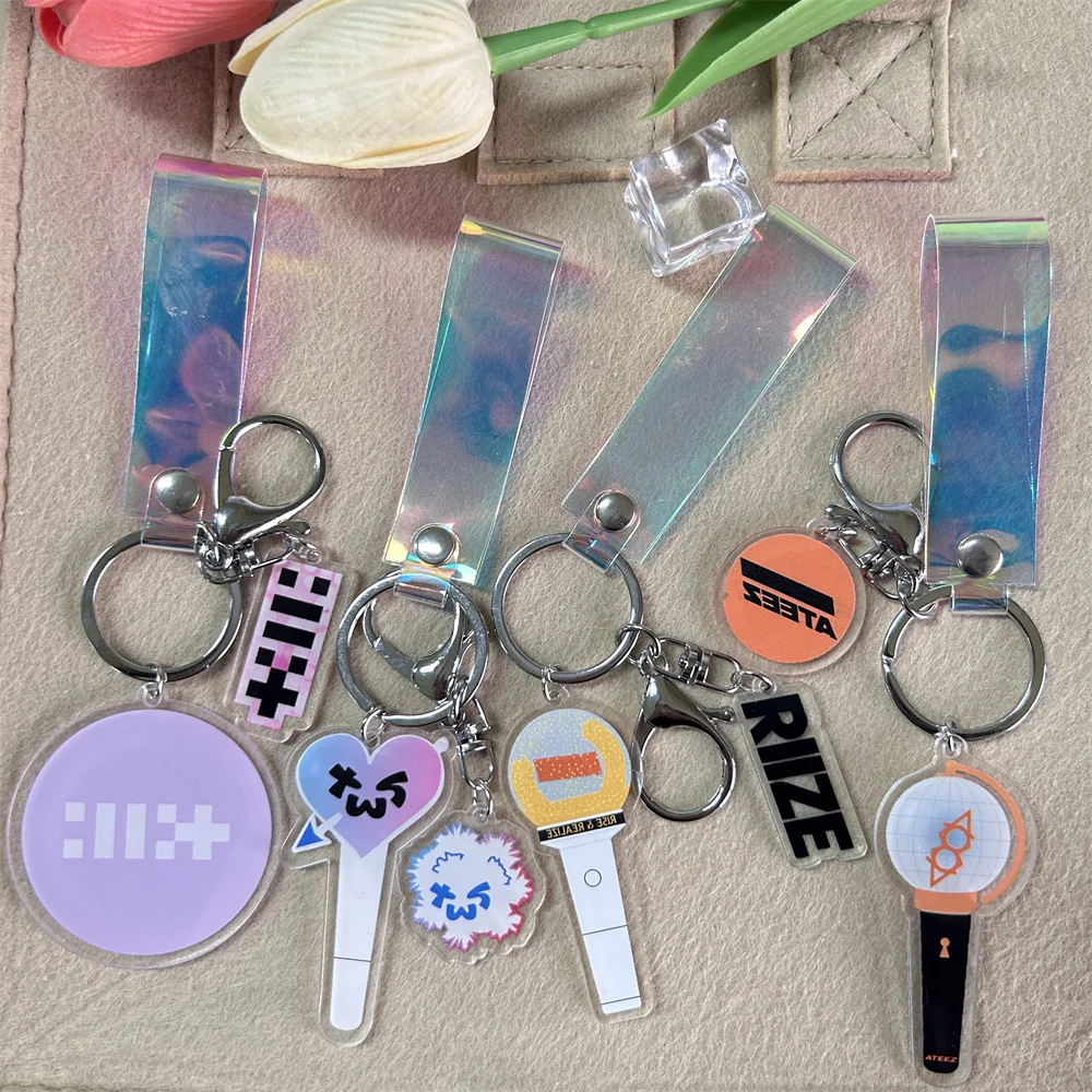 

KPOP ILLIT ATEEZ Light Stick Acrylic Laser Keychains Pendant RIIZE TWS Keyring Bag Car Door Key Accessory Fans Birthday Gifts