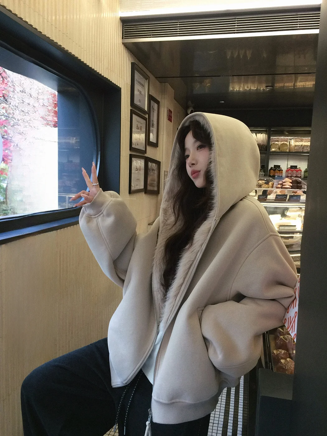 

Ibell Zhang Fur Lined Thickened Hooded Zipper Sweatshirt Jacket Women's Standard Fit Fashionable Slim Design Winter Coat
