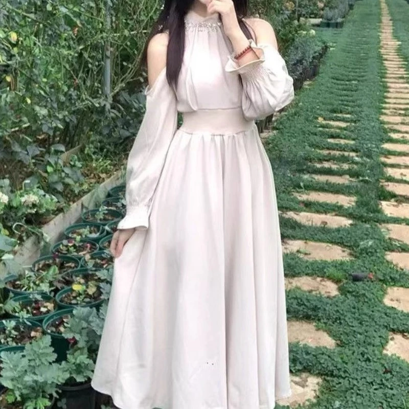 

French Gentle Dress 2025 Spring and Summer Off-the-shoulder Waist Temperament Fairy Wind Party Women's Dress