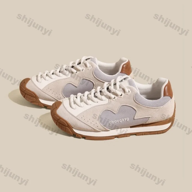 

2026 Spring Autumn New Retro Vulcanize Shoes Breathable Non Slip Lightweight Casual Flats Fashion Comfortable Platform Sneakers
