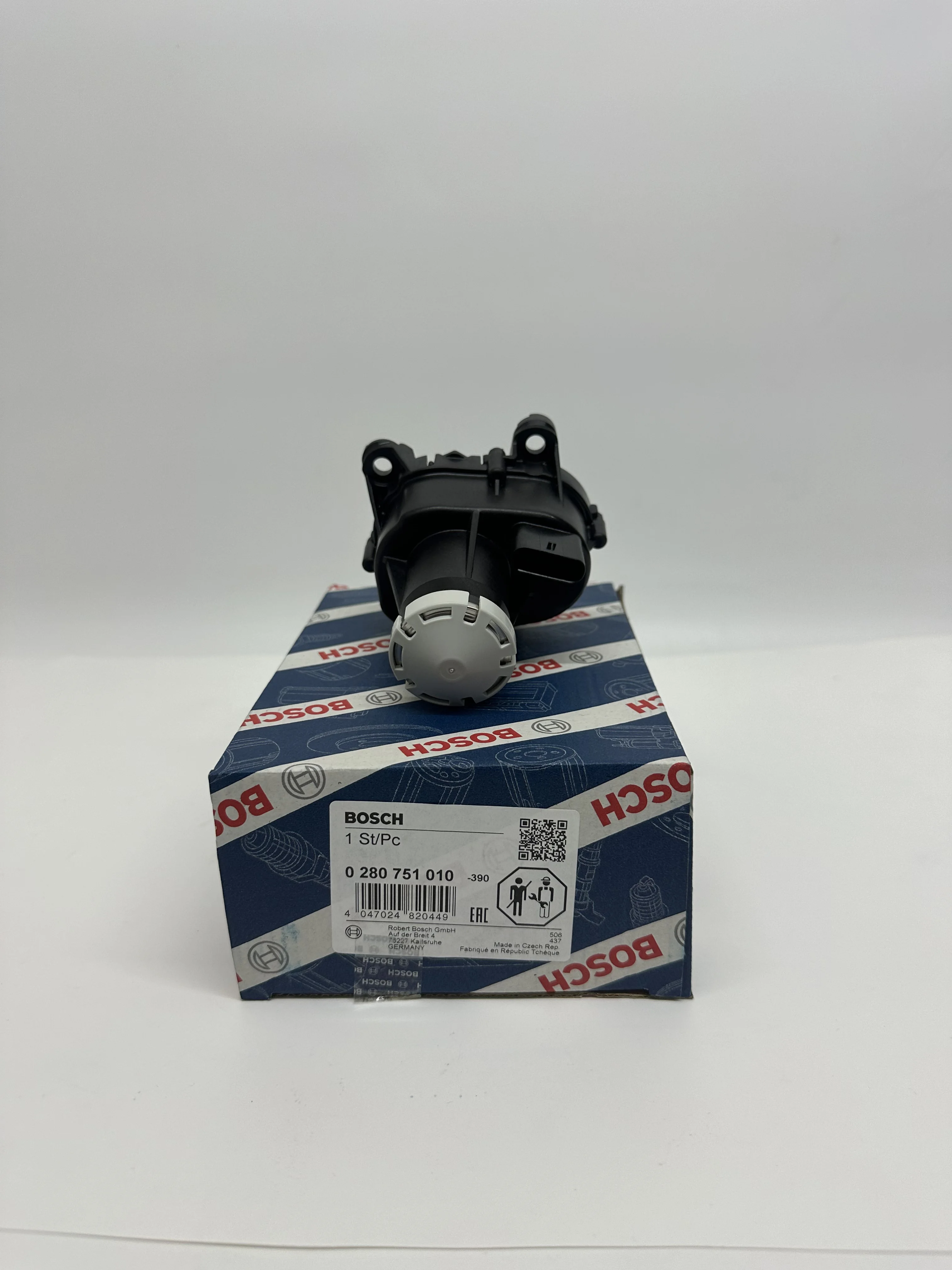 

2711400004 is suitable for Mercedes-Benz W204, W212, R172,180, C200, C250 intake manifold motor