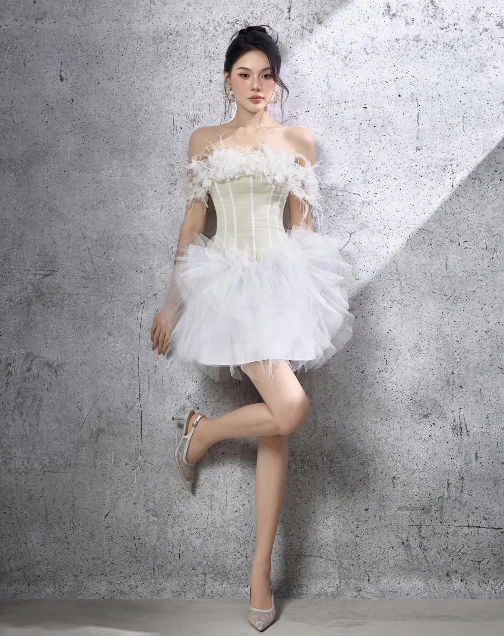 فستان زفاف باروكي فاخر مع دانتيل مصنوع يدويًا وتفاصيل ريش، فستان سهرة وكوكتيل عتيق قابل للتخصيص، صدرية صيفية #4