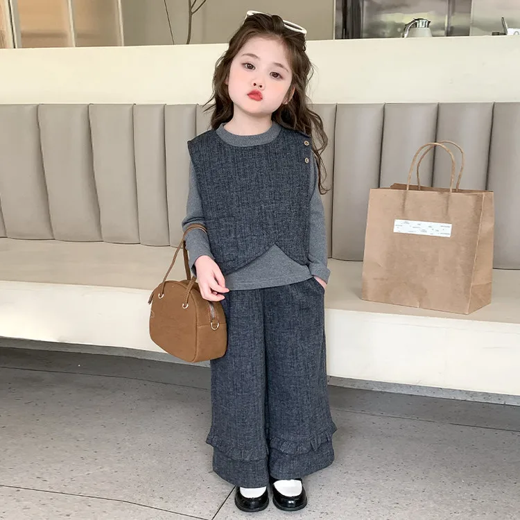 Girls' set autumn clothes 2026 new foreign fashionable children's baby girl Korean casual autumn vest three-piece set