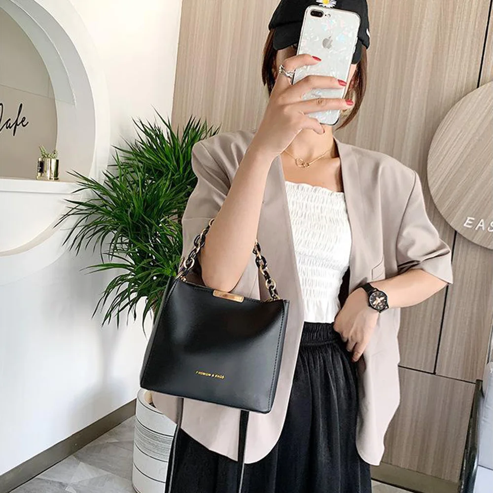 Fashion Women Shoulder Bag with Chain Handle Ladies Crossbody Bags Tote Bucket Handbag Portable Simple Pu Leather Messenger Bags