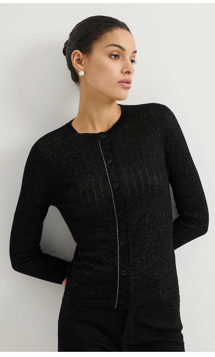 BL3621777 Damen-Cardigan mit Rundhalsausschnitt aus Wollmischung, Langarm, schmale Passform, Kontrastbesatz, Muschelknöpfe, Schulterkette, Frühherbst – Detail 5