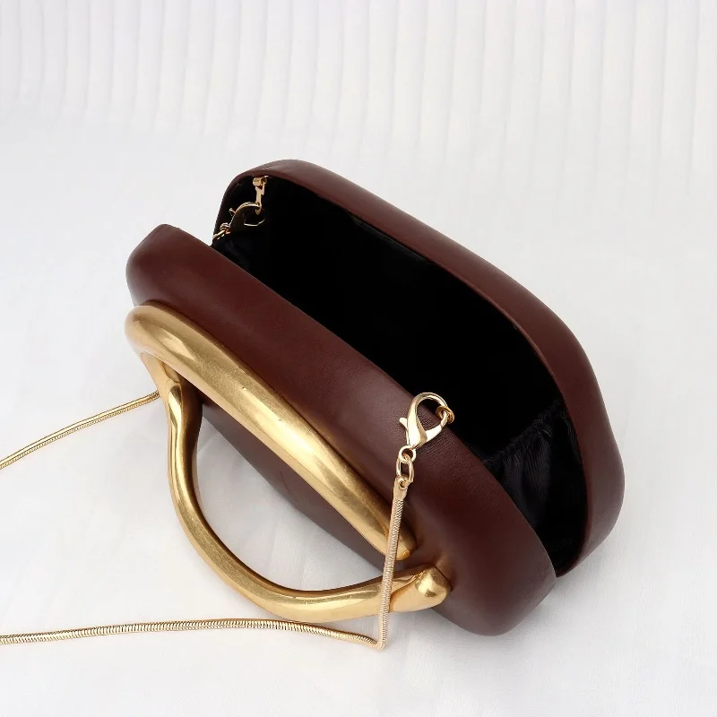 2025 النمط الغربي الرجعية إطار معدني أكياس مربعة صغيرة صندوق إغلاق حقيبة صغيرة موضة تنوعا مساء حقائب كروسبودي الأساسية